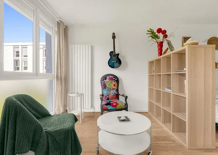 Boheme, Parking, Proche Aeroport, Meett & Airbus Apartman *