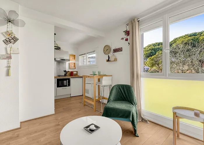 Boheme, Parking, Proche Aeroport, Meett & Airbus Apartman